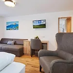 Salzburgblick Bed and Breakfast Ainring