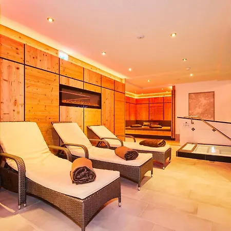 Salzburgblick Bed & Breakfast *