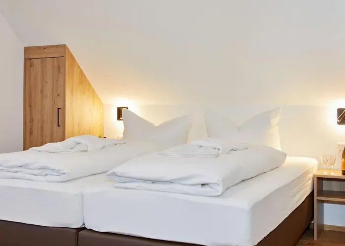 Salzburgblick Bed & Breakfast 3*