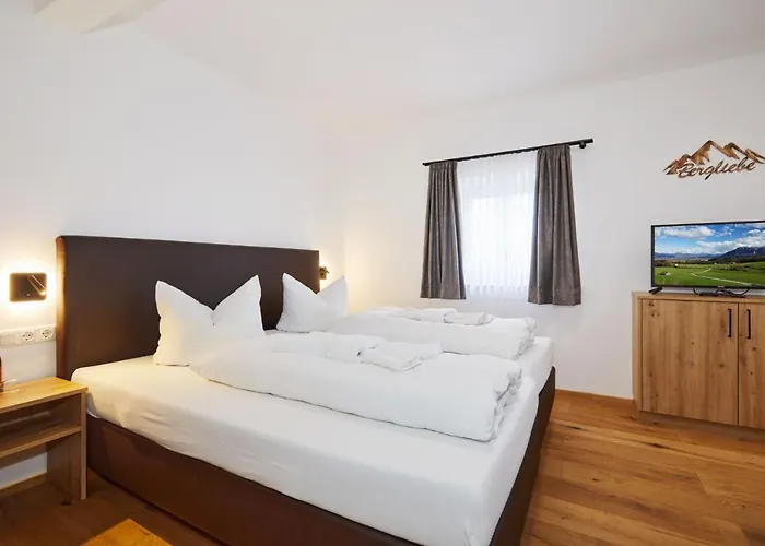 Bed & Breakfast Salzburgblick 3*