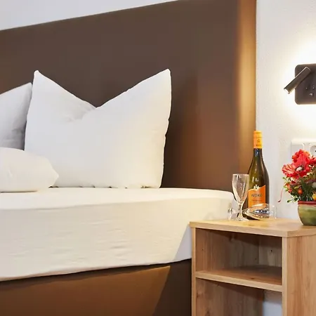 Salzburgblick Bed and Breakfast 3*