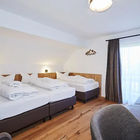 Bed and Breakfast Salzburgblick 3*